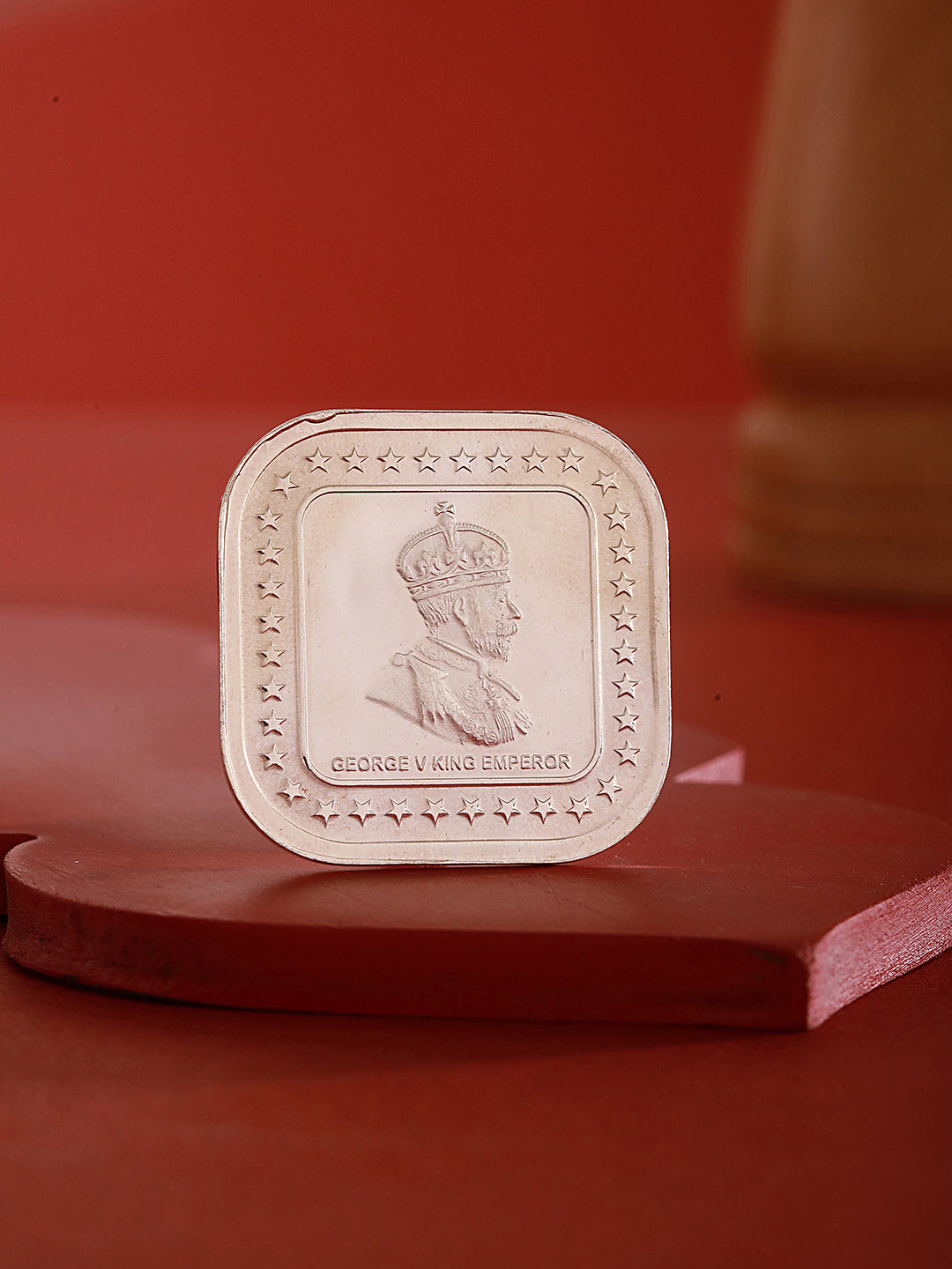 999 Silver Emperor George Square 10 gram Silver Coin